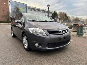 Auris 1.3 VVT-i / NAVI / ACC / PDC
