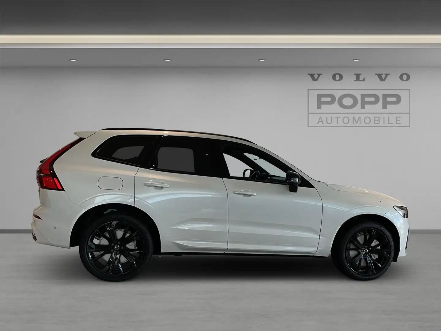 Volvo XC60 T8 AWD Ultra Black Edition FACELIFT 21" 360° HUD Bianco - 2