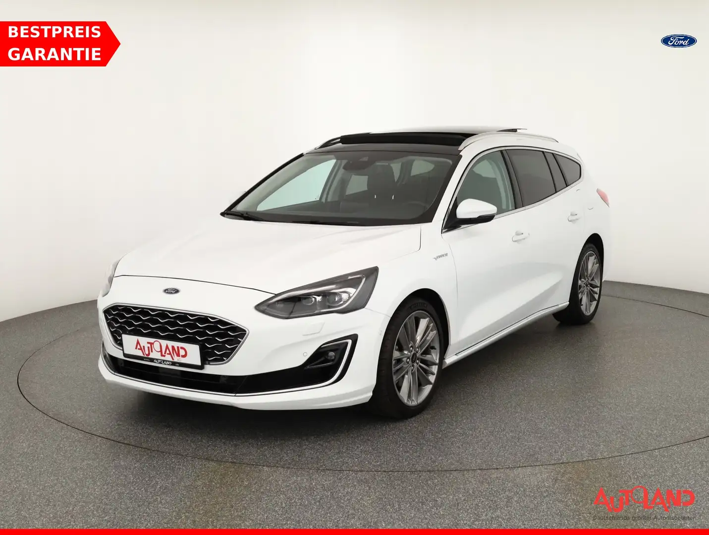 Ford Focus Turnier 1.5 EcoBoost Vignale LED Panorama Weiß - 1