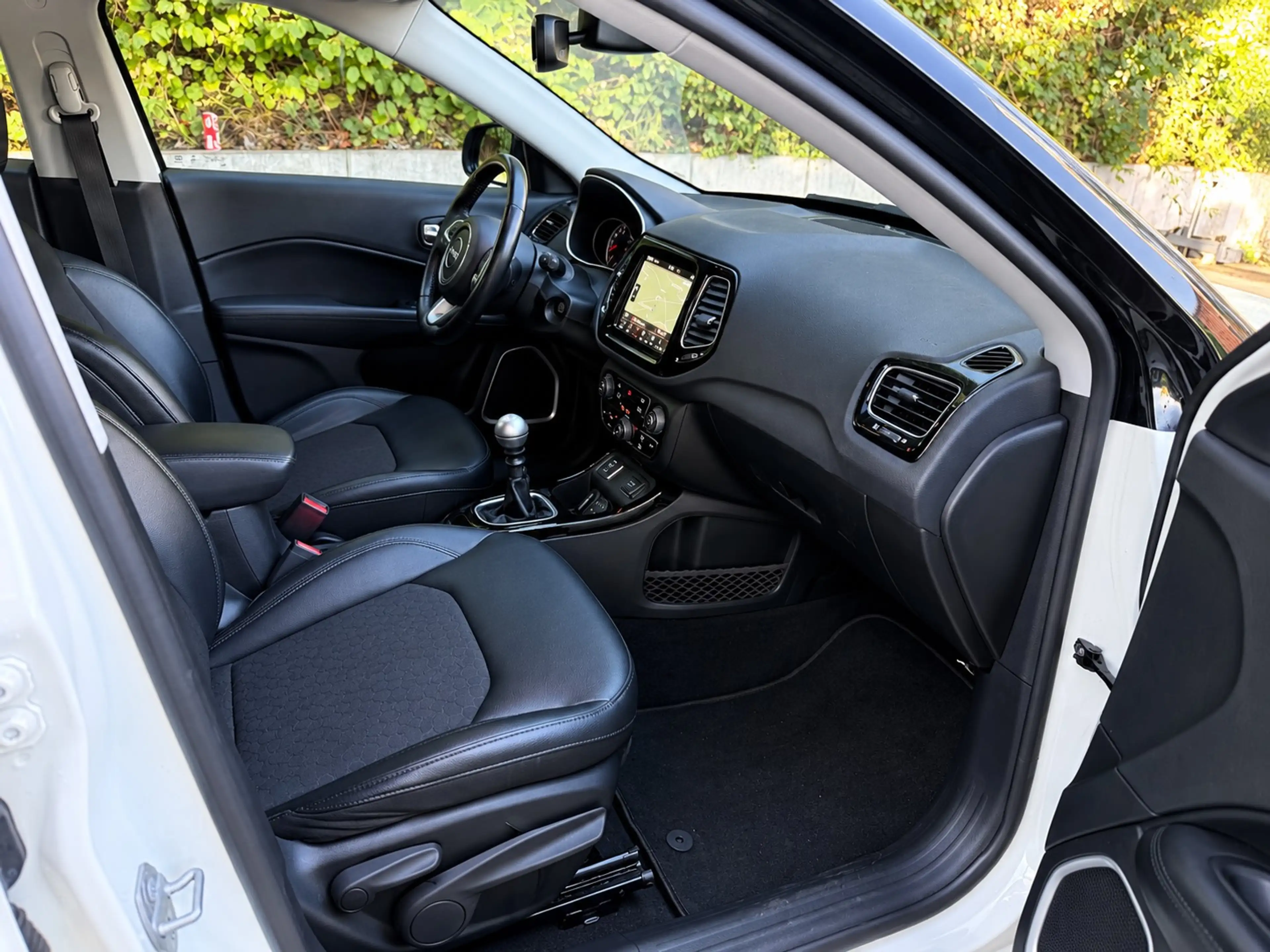 Jeep Compass Compass 1.6 MJD 4x2 Blackstar — photo 14