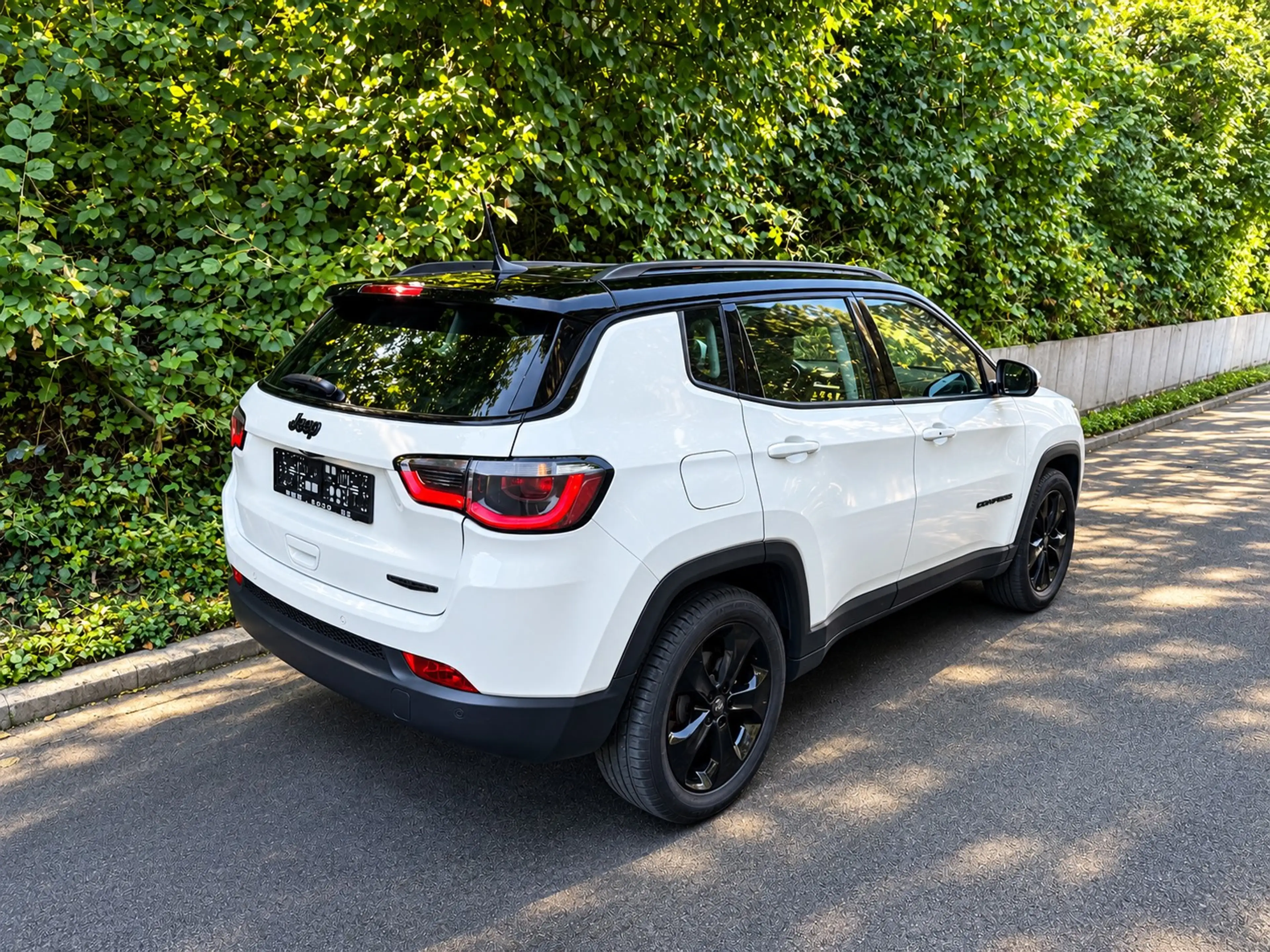 Jeep Compass Compass 1.6 MJD 4x2 Blackstar — photo 5