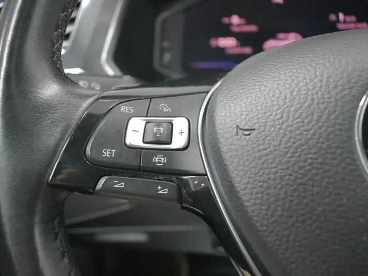 Volkswagen Tiguan Allspace 2021, foto 14