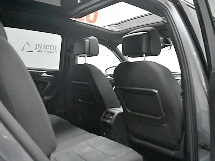 Volkswagen Tiguan Allspace 2021, foto 40