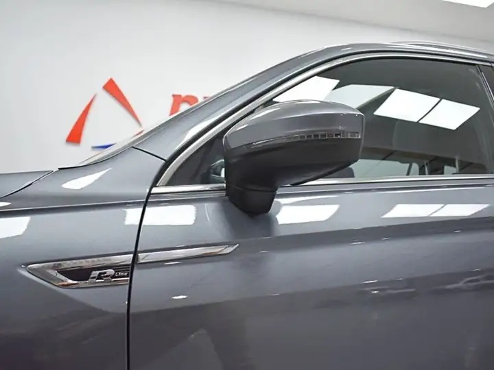 Volkswagen Tiguan Allspace 2021, foto 7