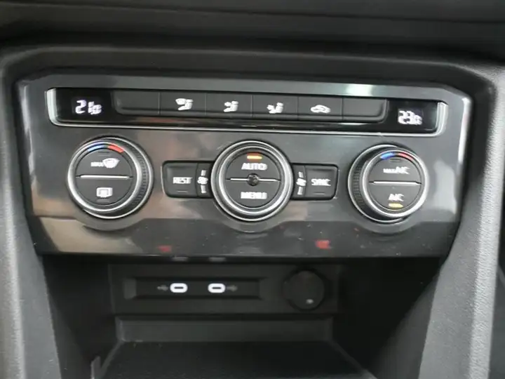 Volkswagen Tiguan Allspace 2021, foto 19