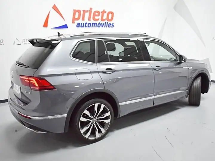 Volkswagen Tiguan Allspace 2021, foto 35