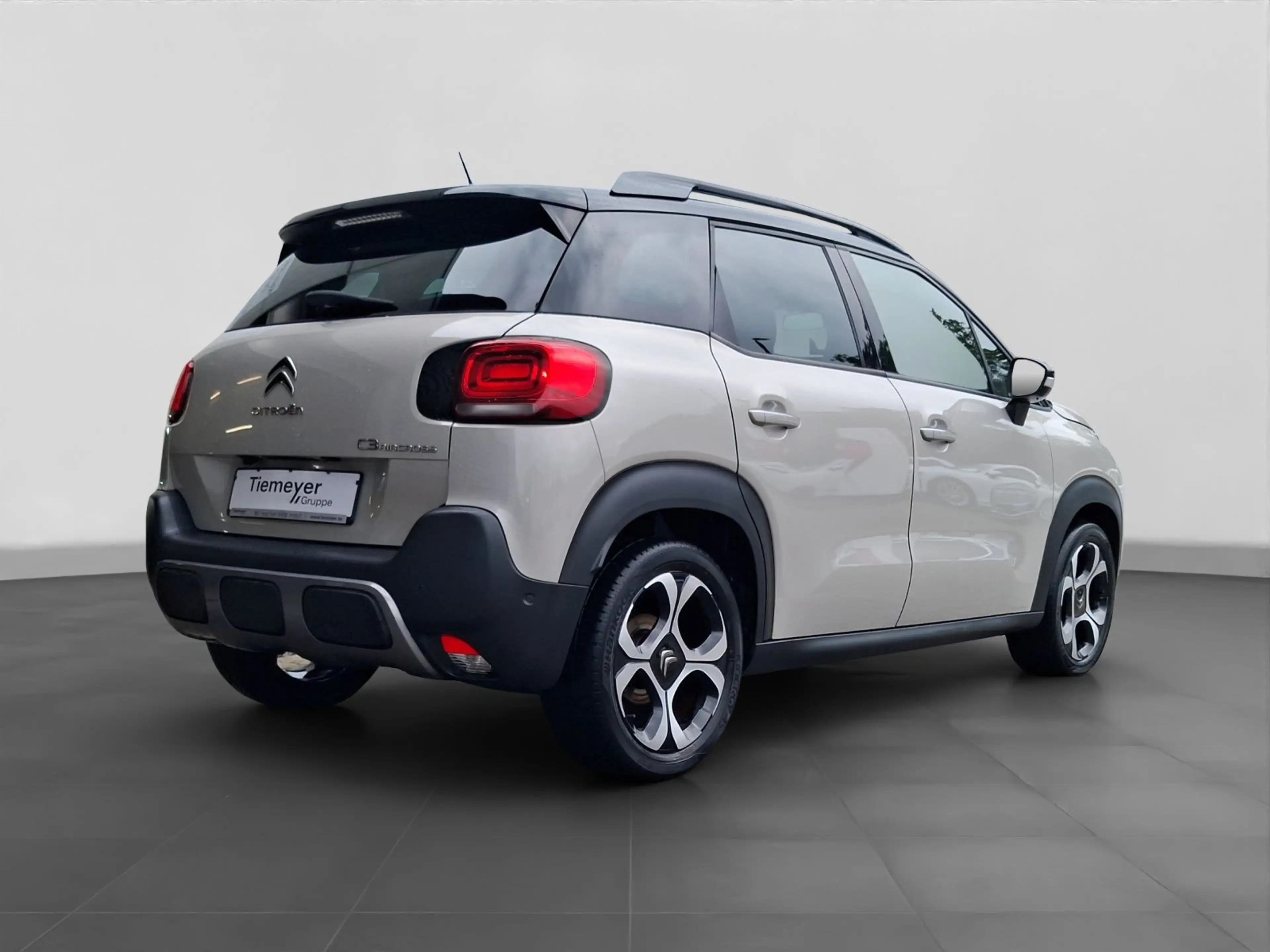 Citroen C3 Aircross 1.2 PureTech130 SHINE LM17 SHD SHZG — photo 3