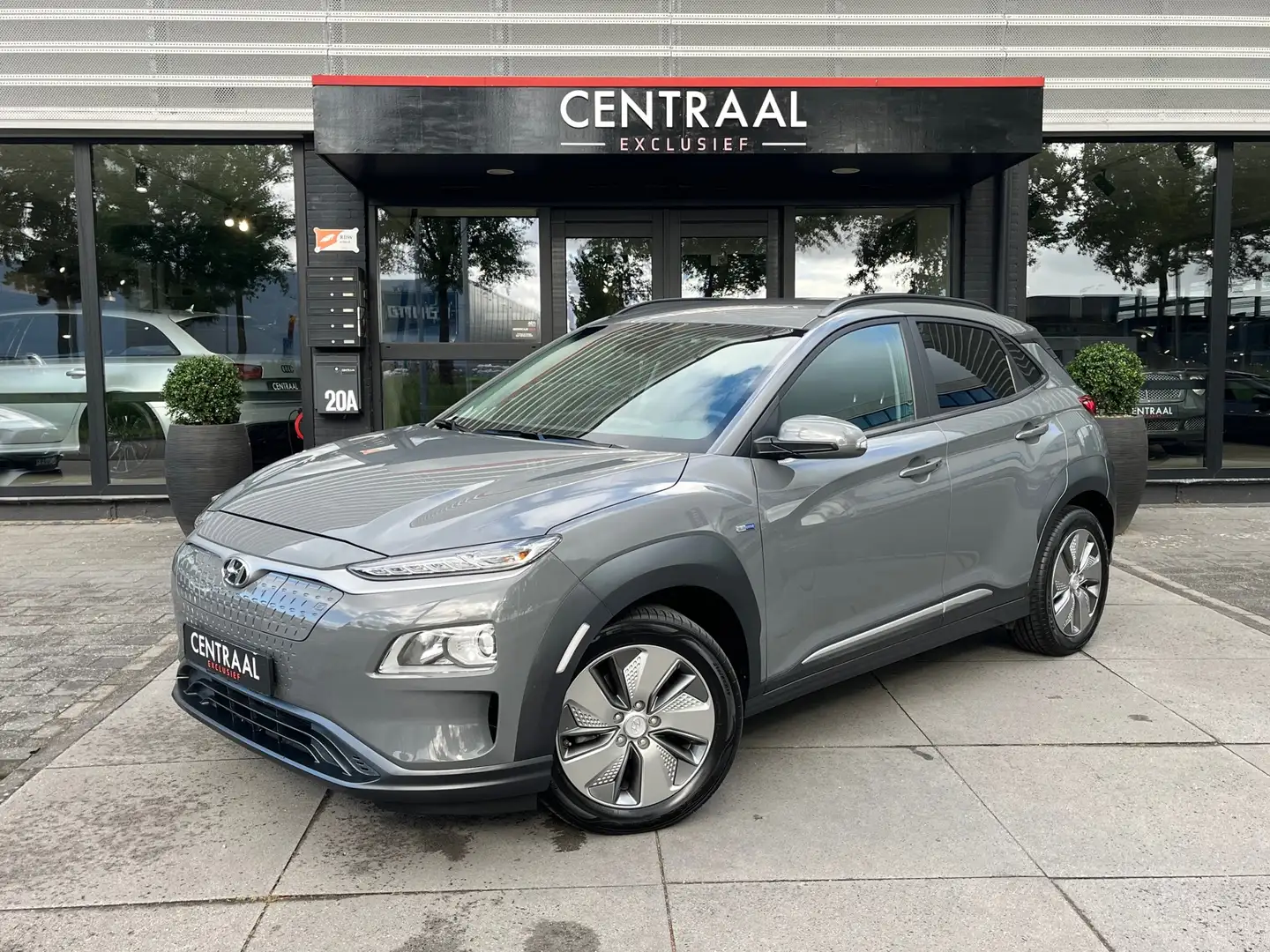 Hyundai KONA EV Comfort 39 kWh|SOH 93%|Carplay|Camera|Keyless|C Gris - 1