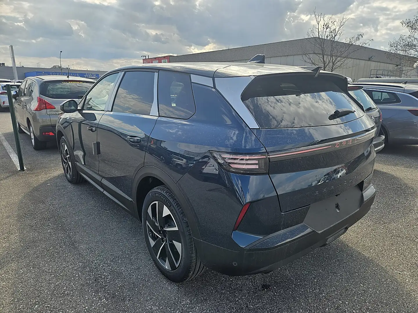 Opel Grandland 1.2 MHEV GS Automatik Hybrid Blau - 2