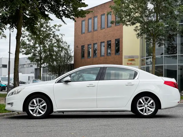 Peugeot 508 view 2