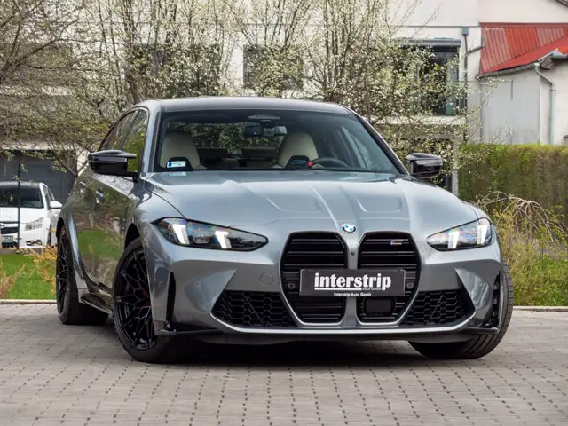 BMW M3 view 3