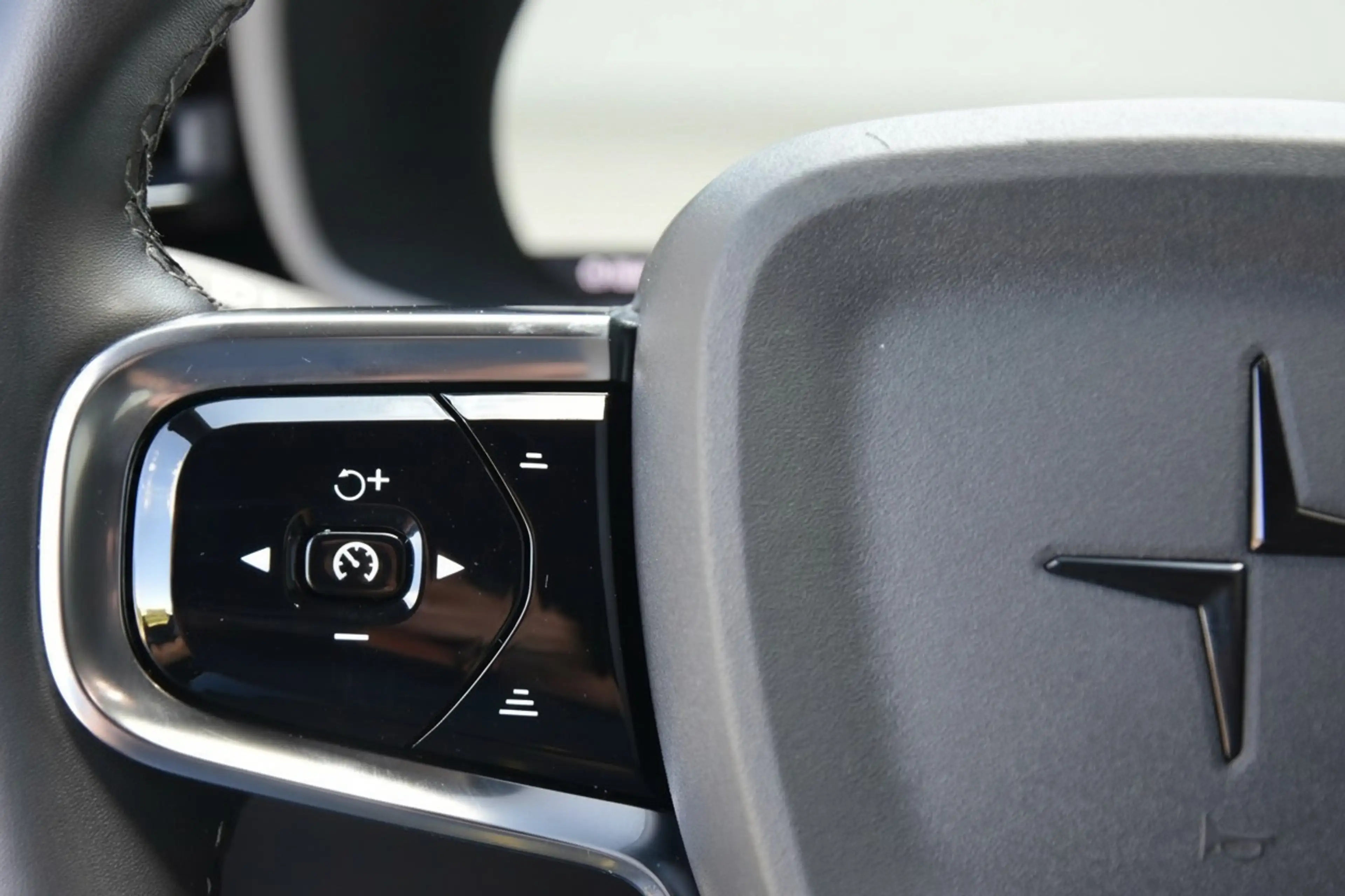 Polestar 2 Standard Range Single Motor 63kWh | SOH 93,46% — photo 14