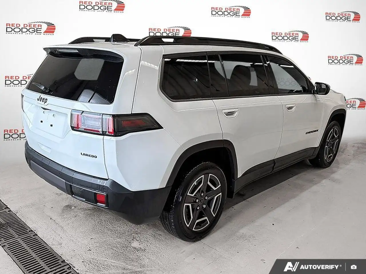 Jeep Cherokee снимка Jeep Cherokee