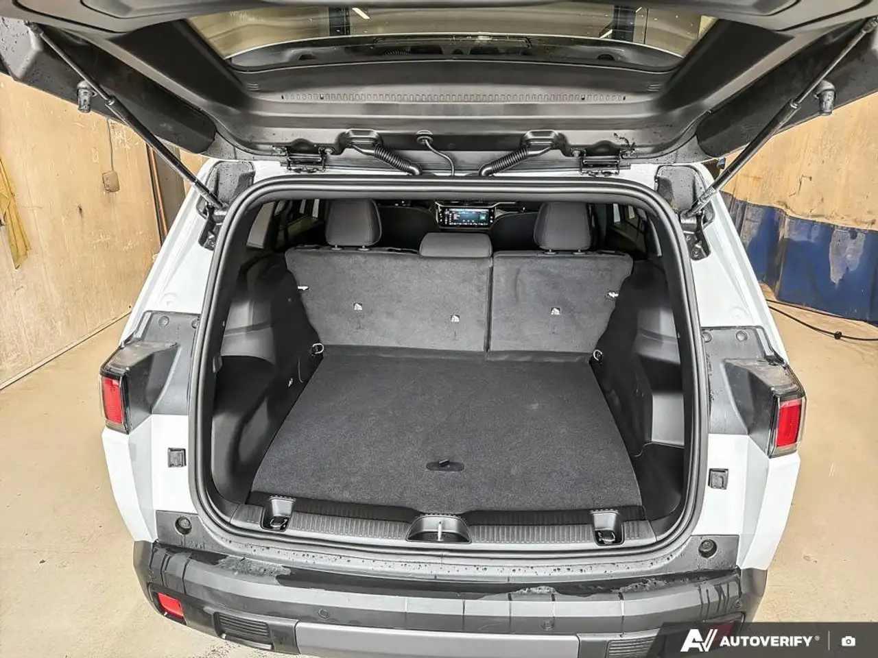 Jeep Cherokee снимка Jeep Cherokee