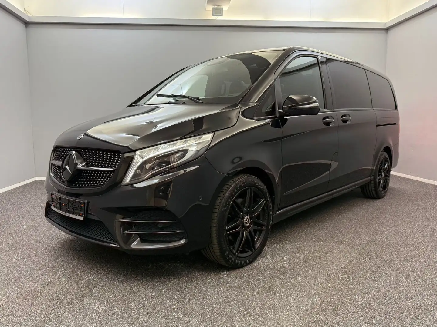 Mercedes-Benz V 300 d 4M AMG EXCLUSIVE*6x SITZKLIMA*BURM*AIRMA Noir - 1
