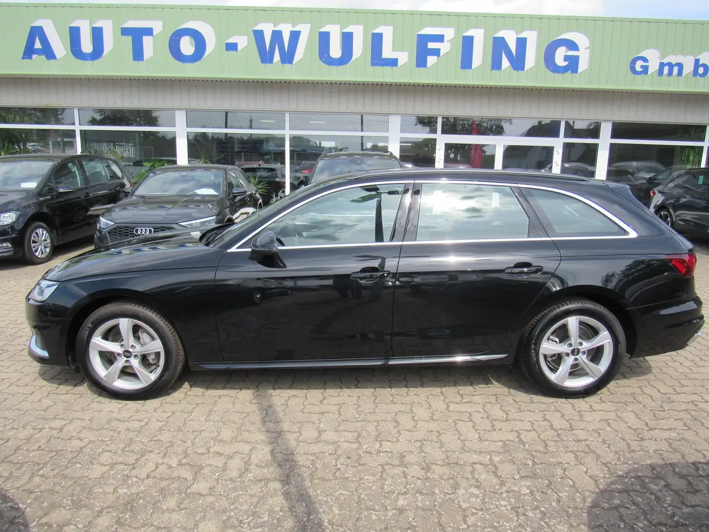 Audi A4 Avant Advanced 40 TFSI S-Tron.,Tour+Stadt+AHK Nero - 1