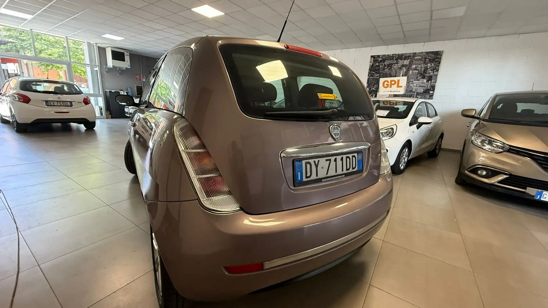 Lancia Ypsilon Platinum ecochic Gpl Neopatentati! - 2