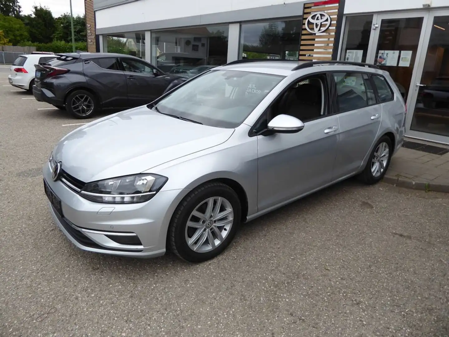 Volkswagen Golf Variant 2,0 TDI *NAVI*AHK*ALCANTARA* Silber - 2