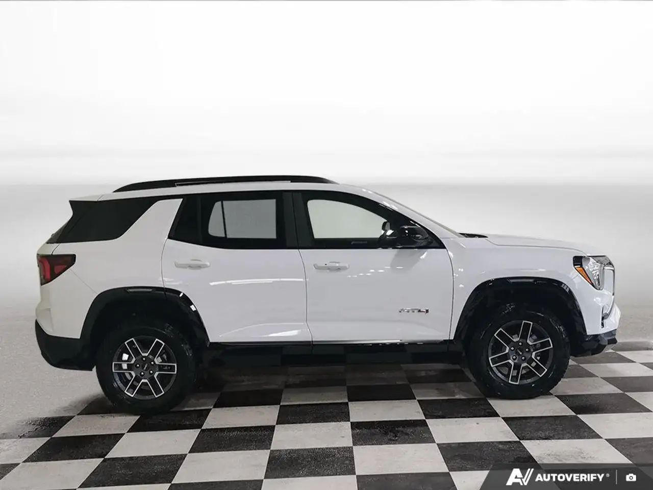 GMC Terrain photo GMC Terrain