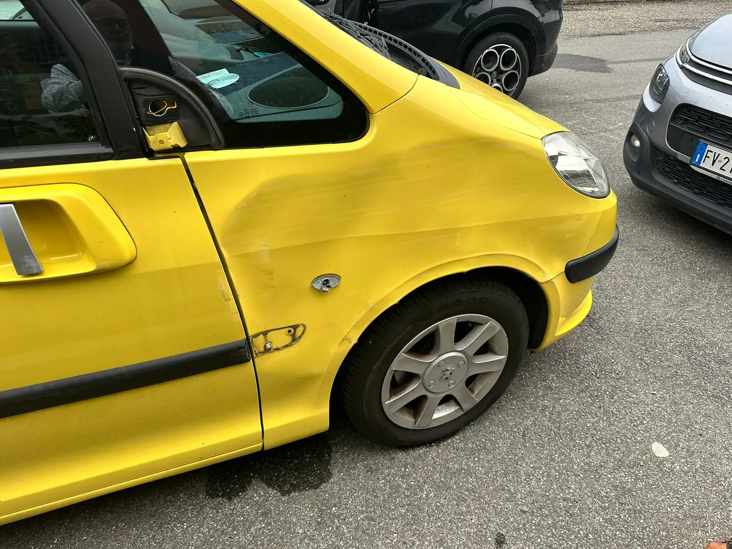 Peugeot 1007 1007 1.4 Sporty 2tronic Giallo - 1