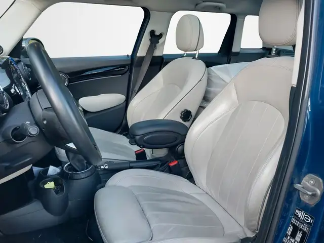 Mini Hatch view 10