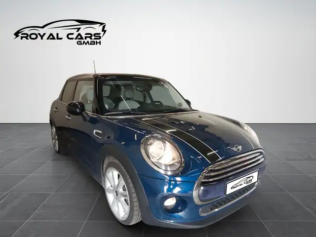 Mini Hatch view 3