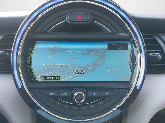 Mini Hatch view 15
