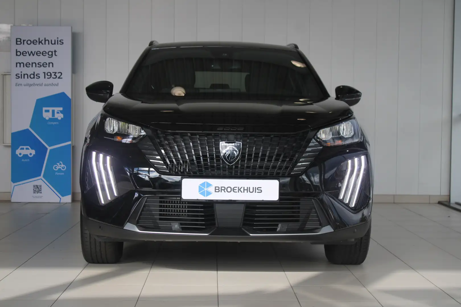 Peugeot 2008 1.2 Hybrid 136-PK Allure | DRAADLOZE CARPLAY | CLI Zwart - 2