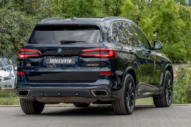 BMW X5 X5 M view 6