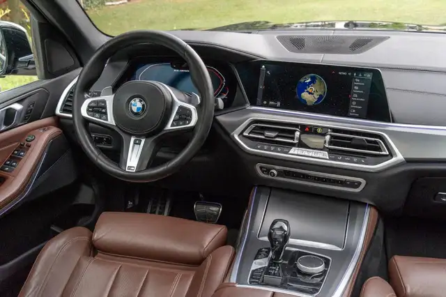 BMW X5 X5 M view 15