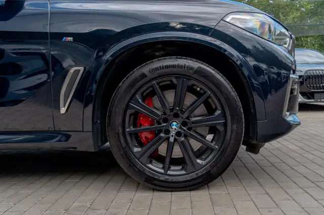 BMW X5 X5 M view 10