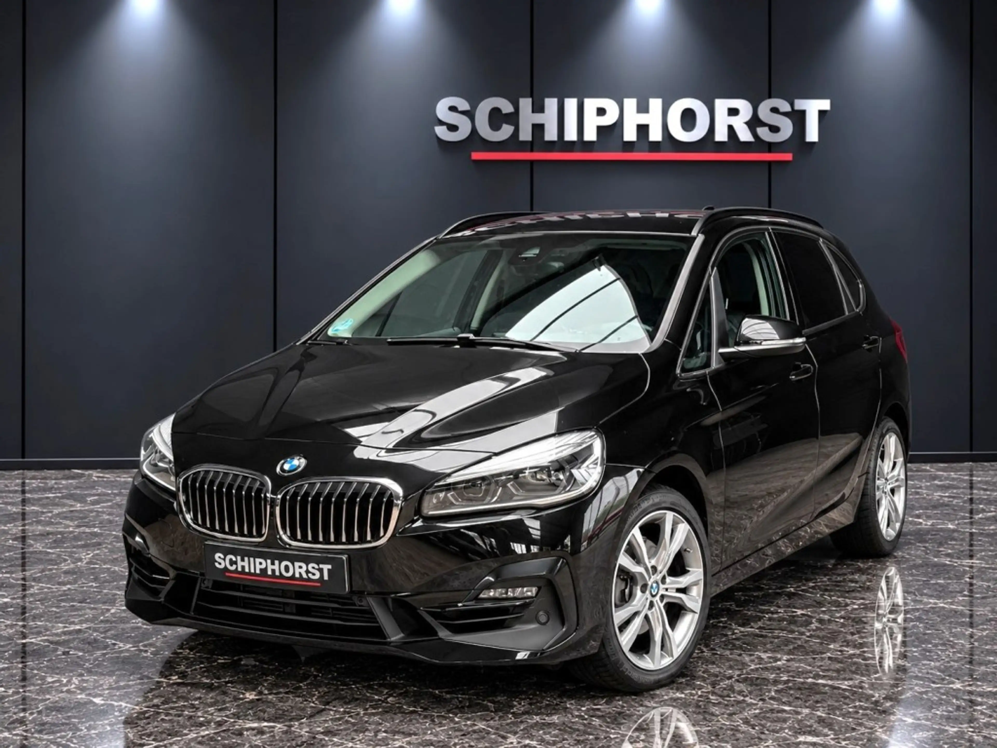 BMW 220 220i 179pk High Executive Trekhaak/LED/camera/navi