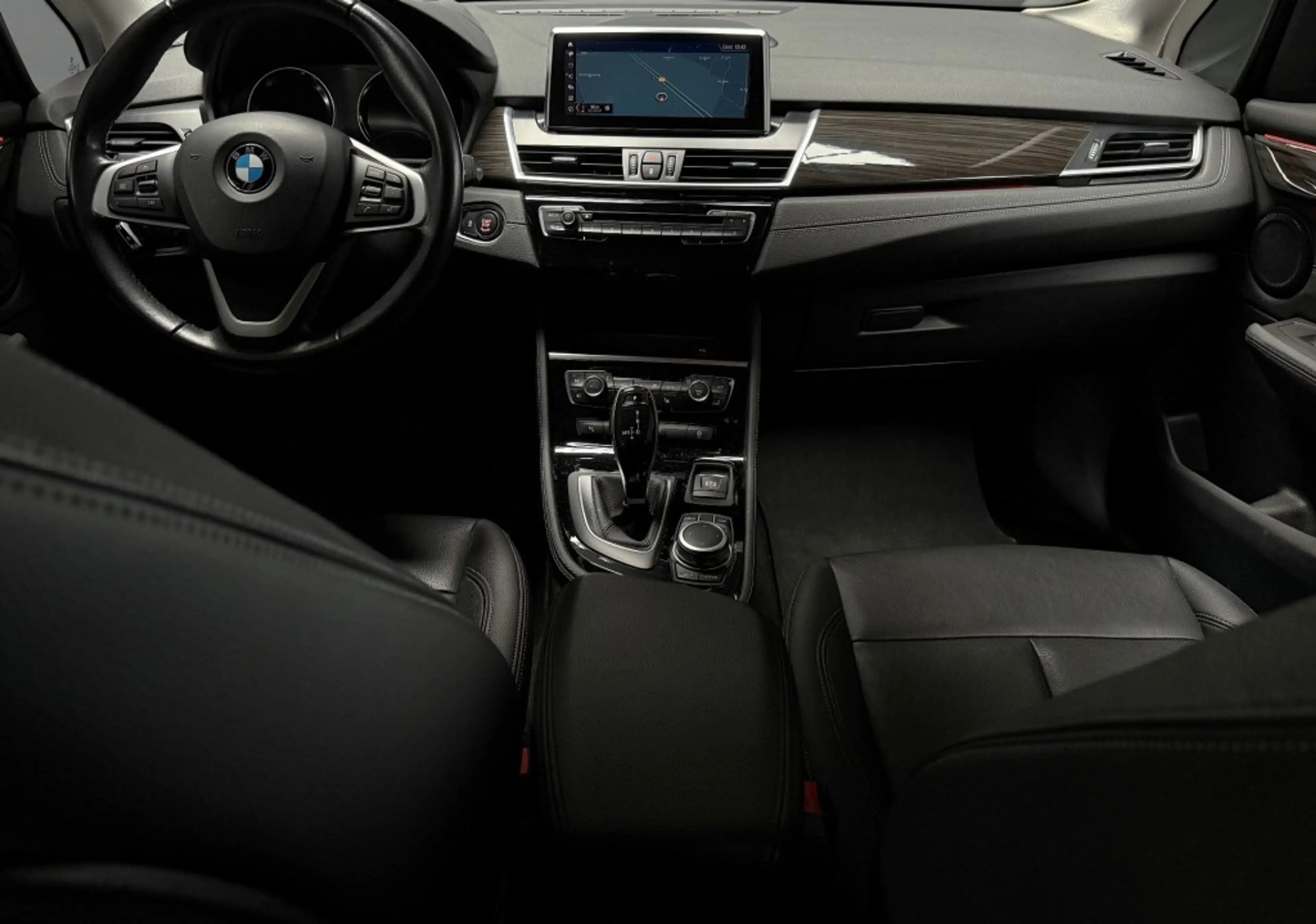 BMW 220 220i 179pk High Executive Trekhaak/LED/camera/navi — photo 2