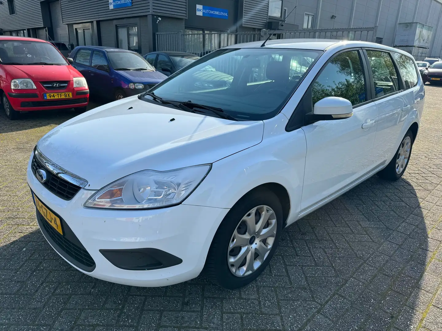 Ford Focus Wagon 1.6 Trend Wit - 1