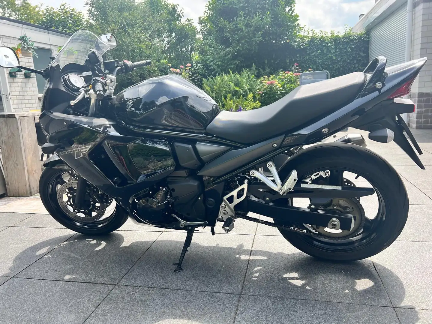 Suzuki GSX 650 F Noir - 2