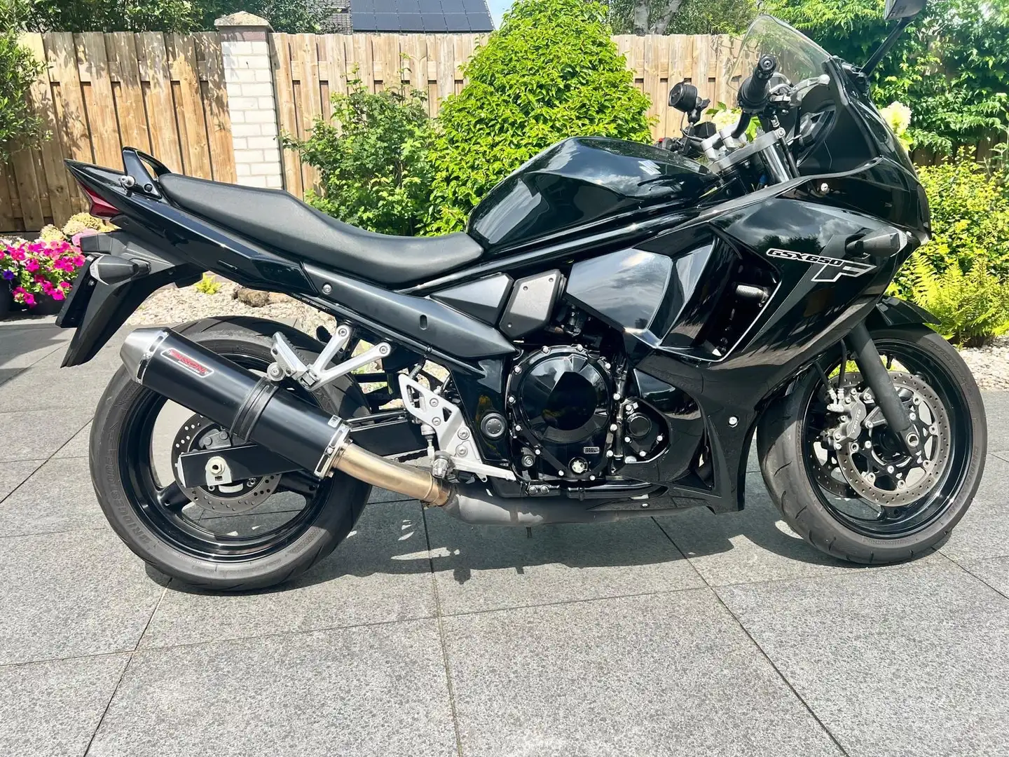 Suzuki GSX 650 F Noir - 1