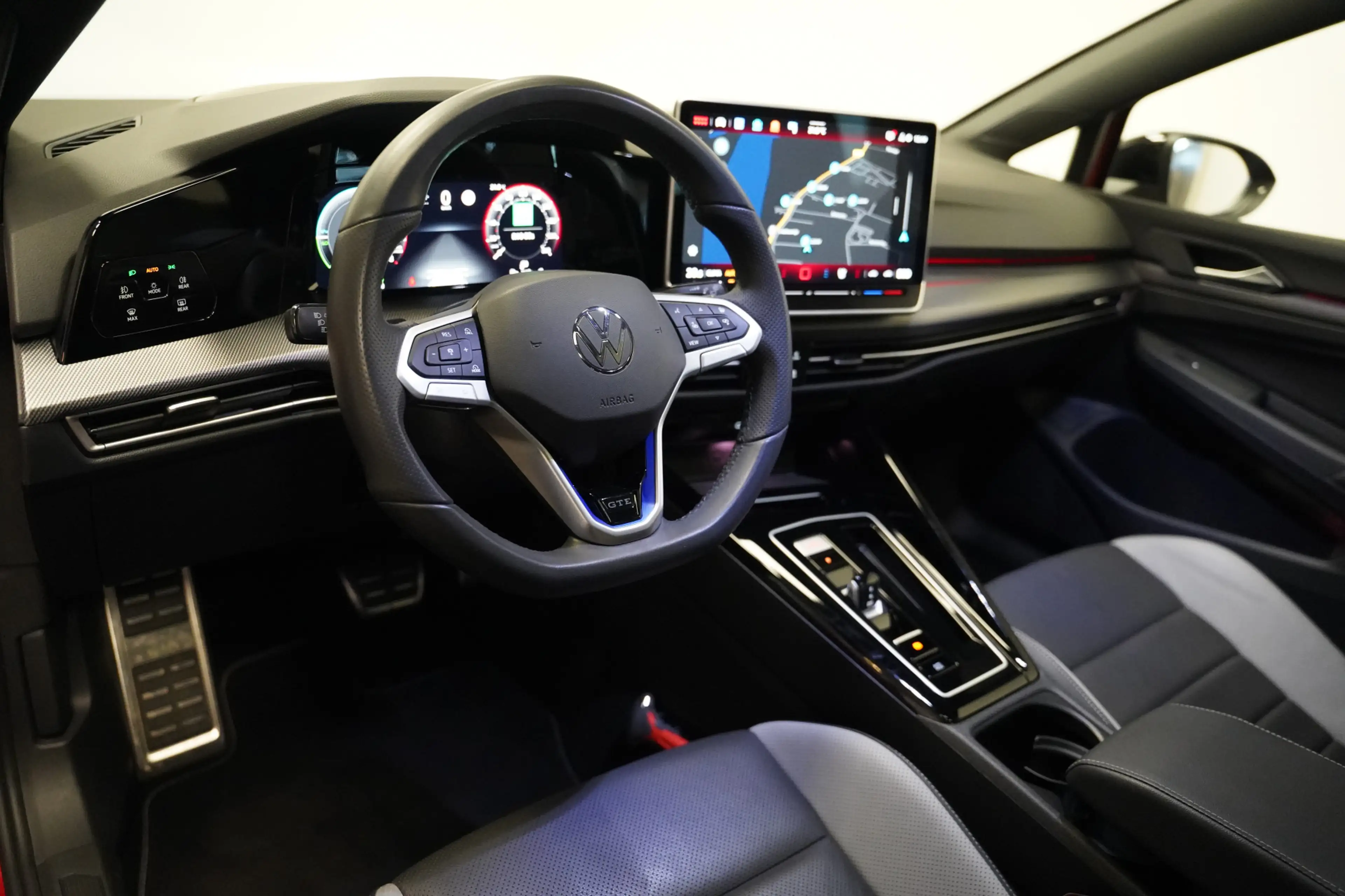Volkswagen Golf GTE 1.5 eHybrid GTE|Panodak|Headup|Leder|360 Camera|Ca — photo 6