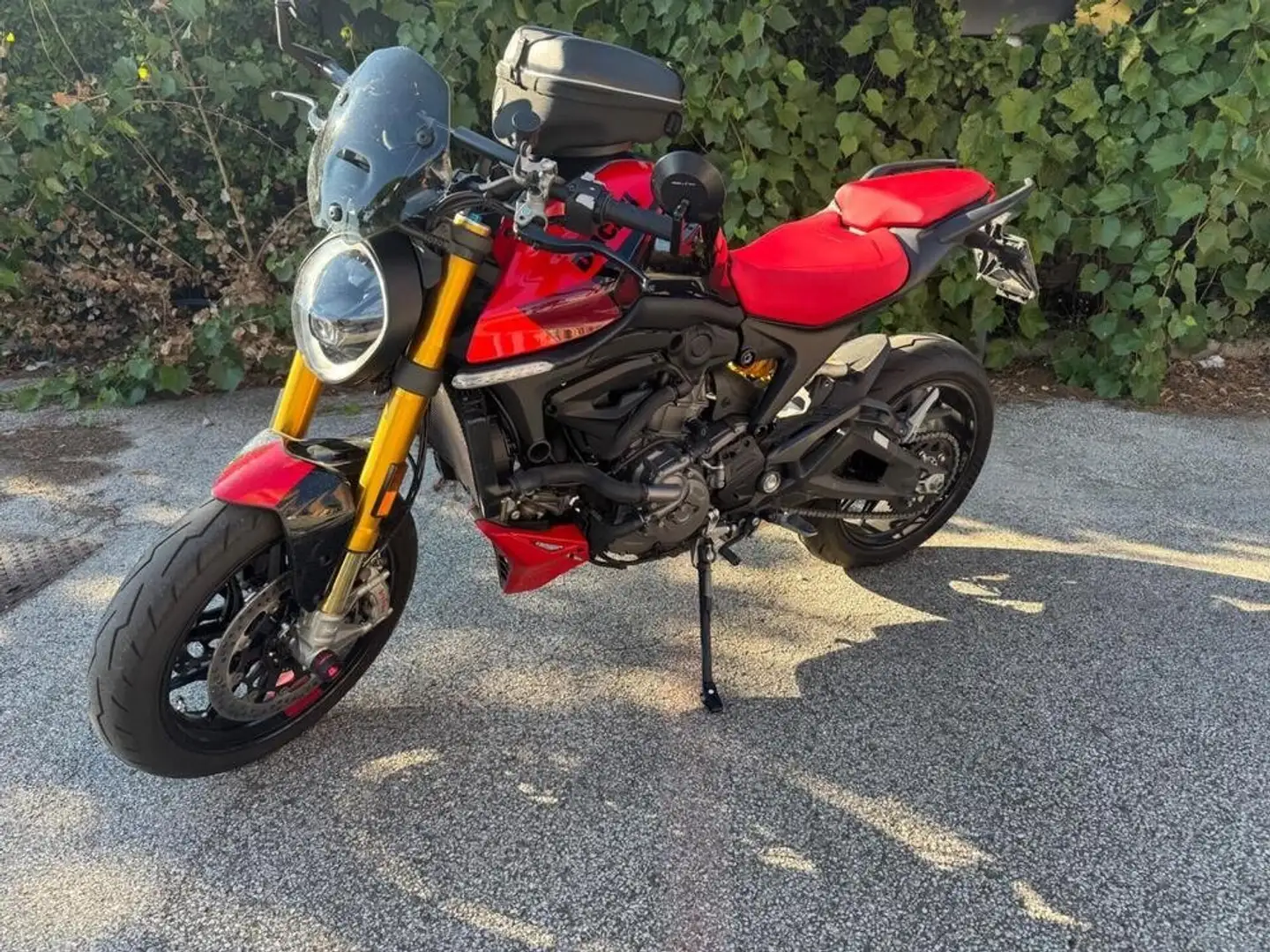 Ducati Monster 937 Rosso - 1