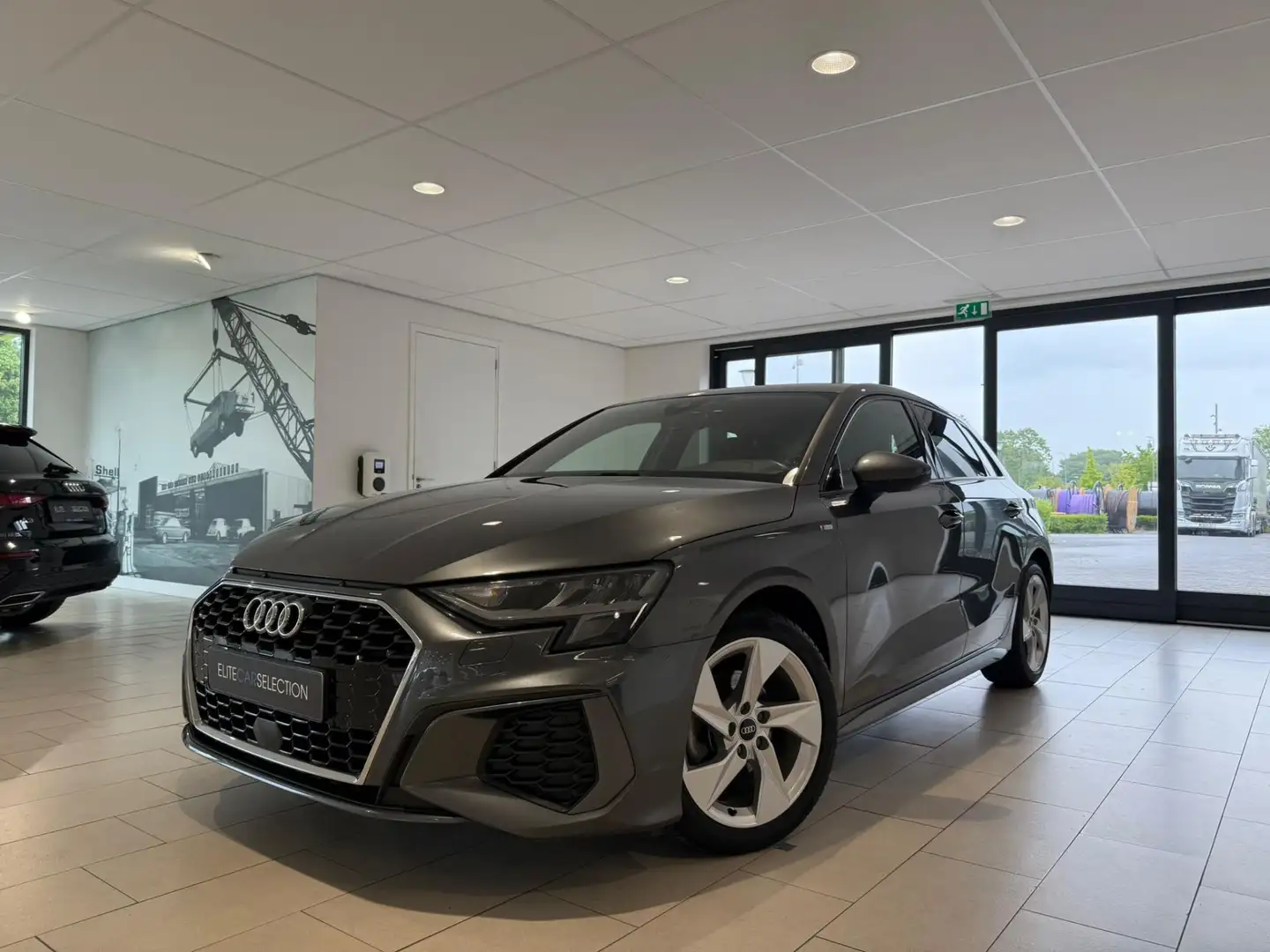 Audi A3 Sportback Audi A3 Sportback 30 TFSI S-line Airco, Gris - 2