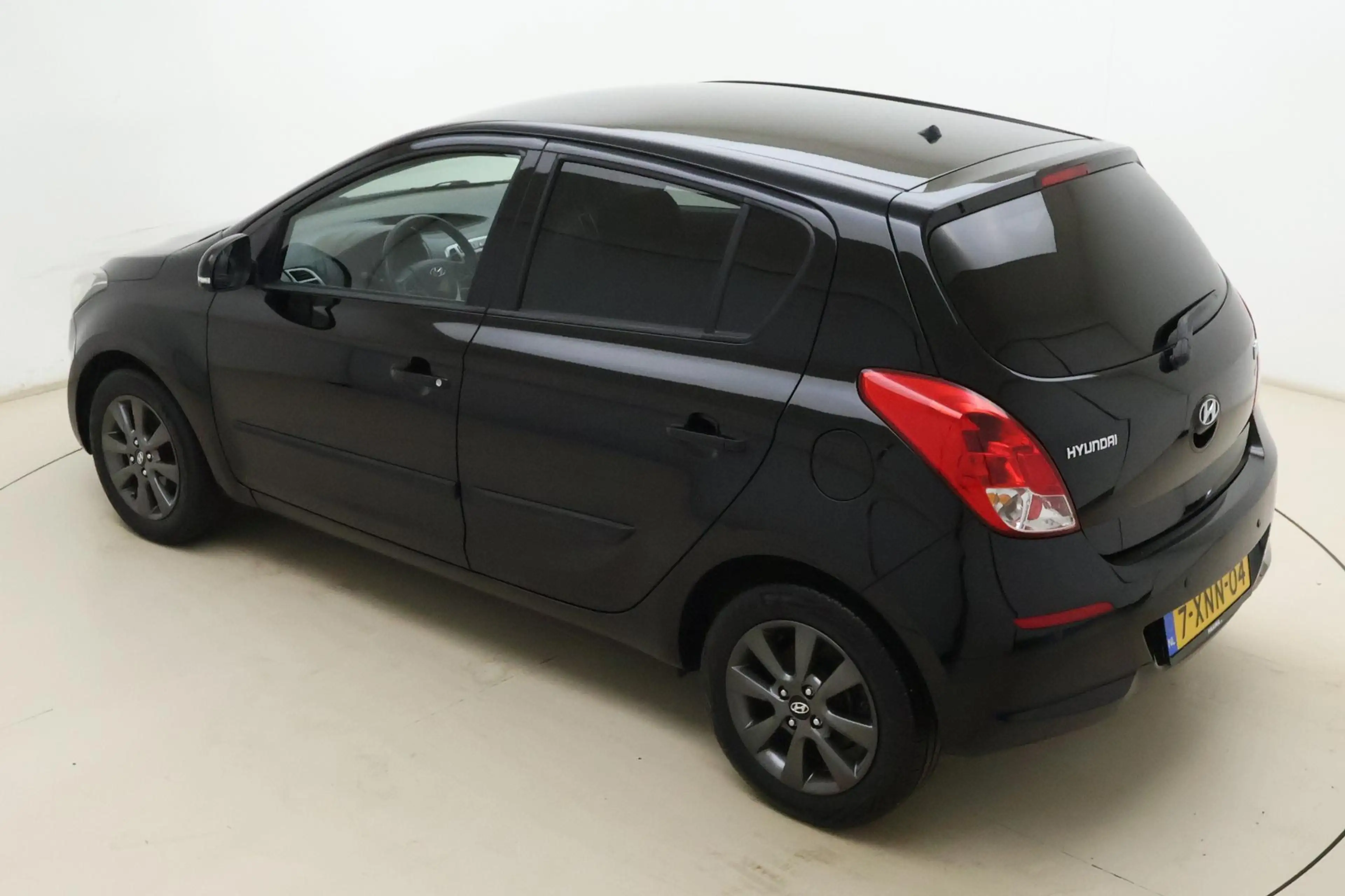 Hyundai i20 1.2i i-Vision | Parkeersensoren | Cruise control | — photo 4