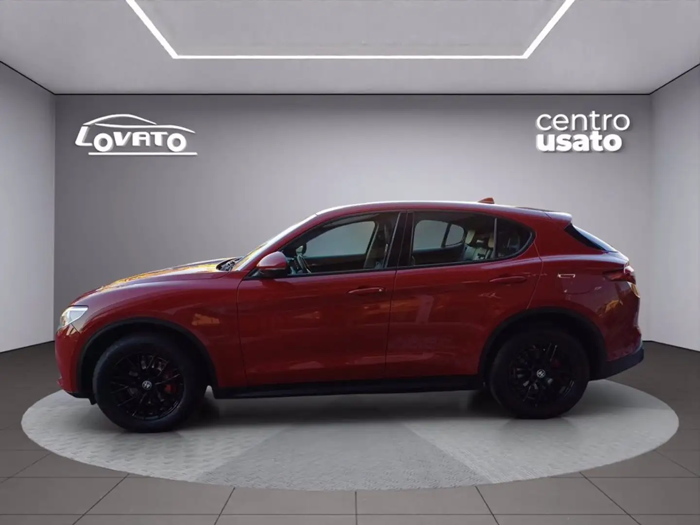 Alfa Romeo Stelvio 2.2 Turbodiesel 180 CV AT8 Q4 Business Rood - 2