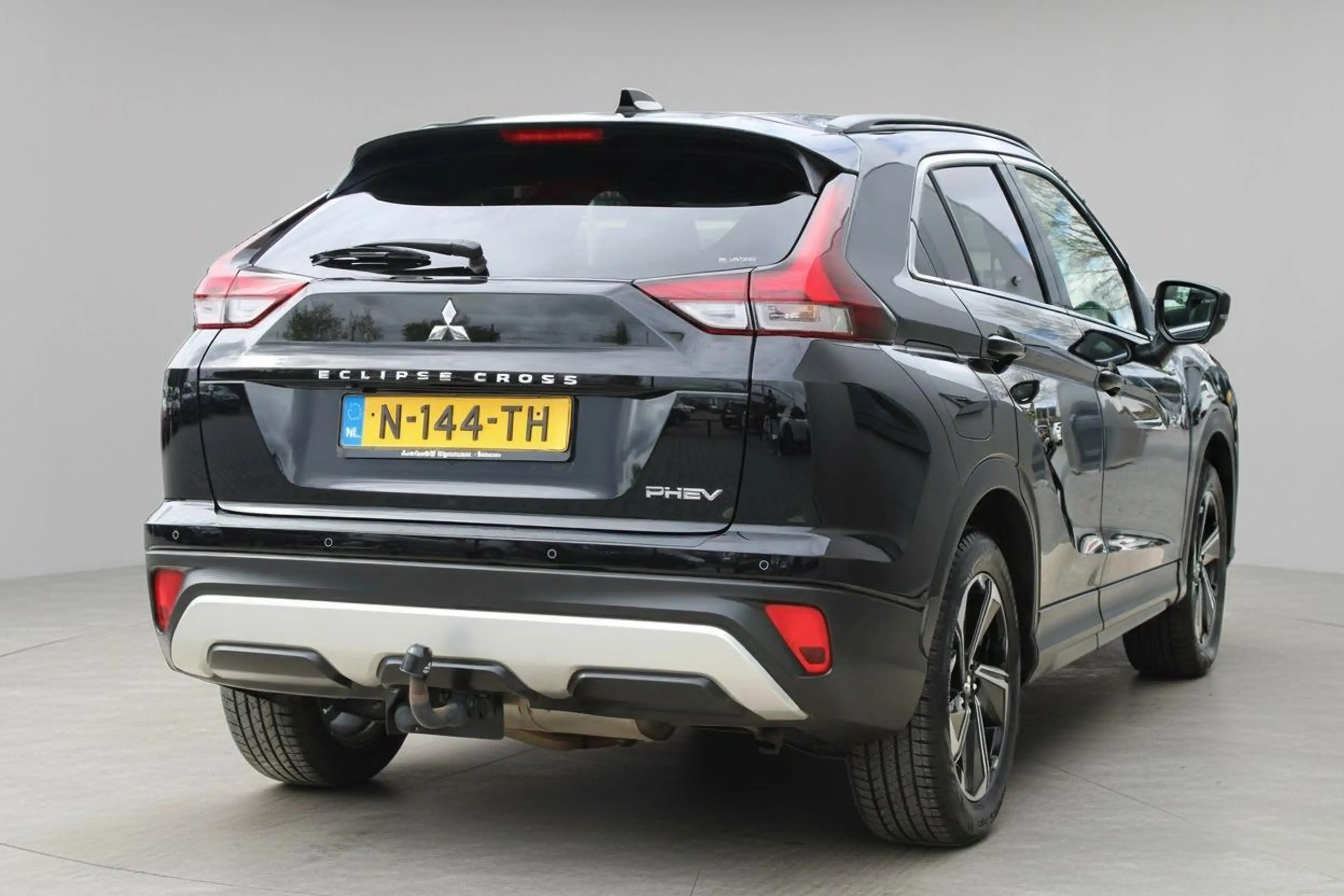 Mitsubishi Eclipse Cross 2.4 PHEV | Trekhaak | Camera | Zeer luxe | Rijklaa — photo 19