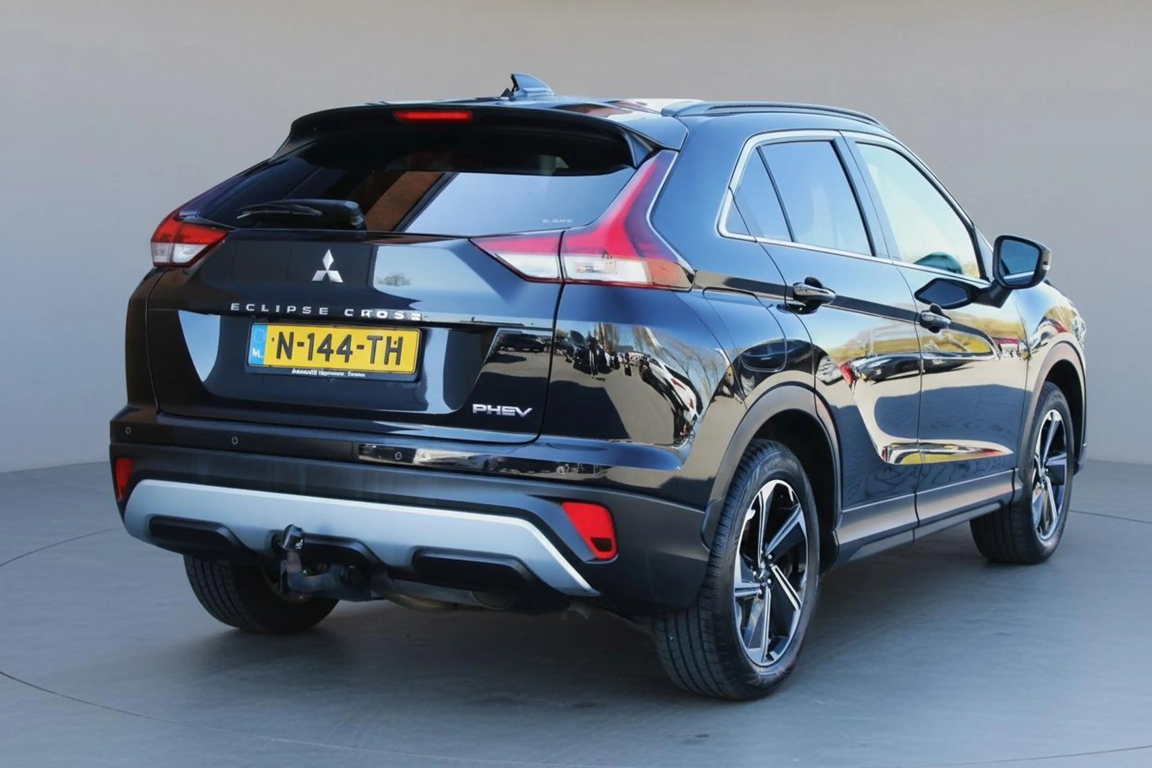 Mitsubishi Eclipse Cross 2.4 PHEV | Trekhaak | Camera | Zeer luxe | Rijklaa — photo 7