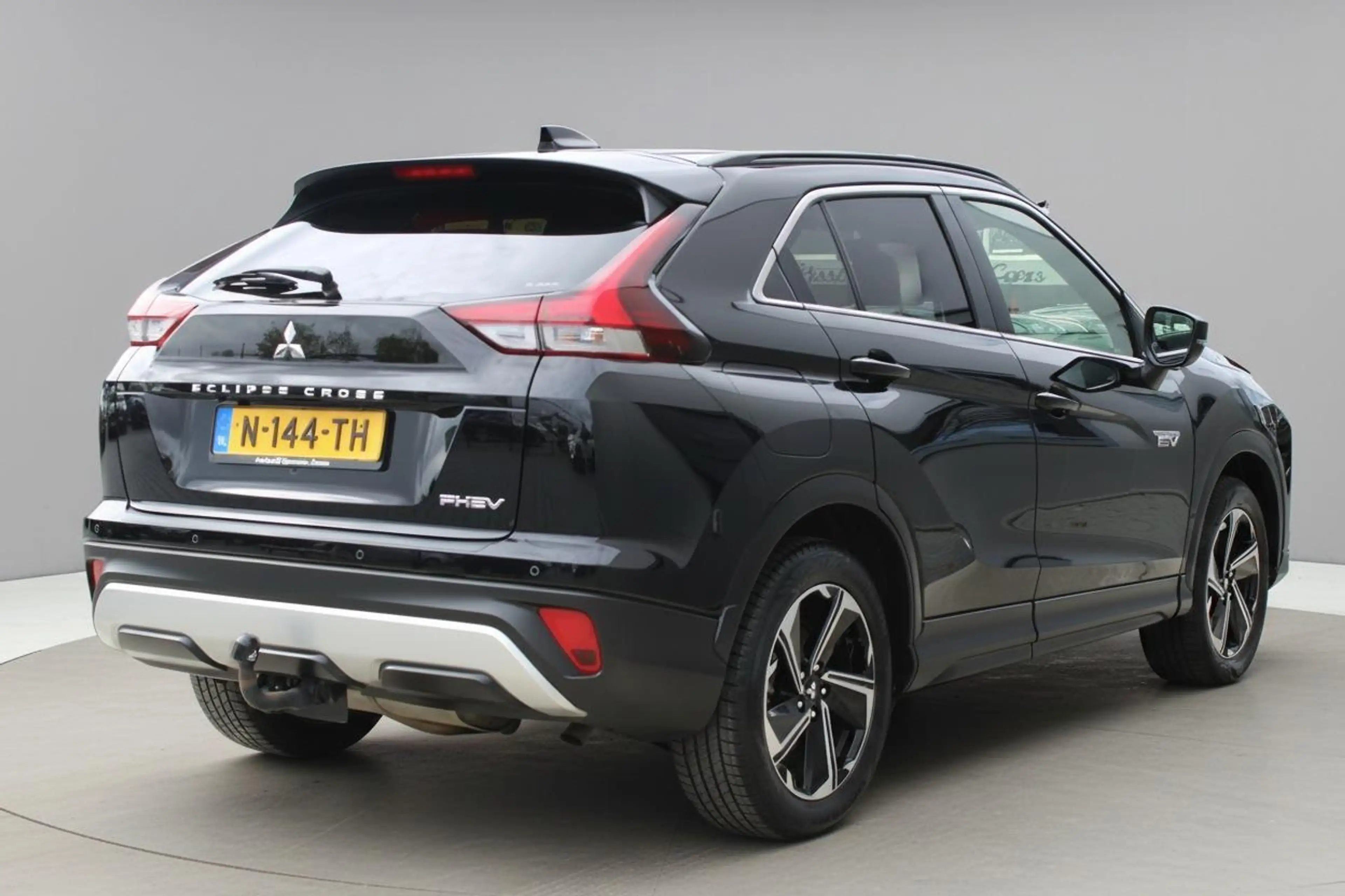 Mitsubishi Eclipse Cross 2.4 PHEV | Trekhaak | Camera | Zeer luxe | Rijklaa — photo 3
