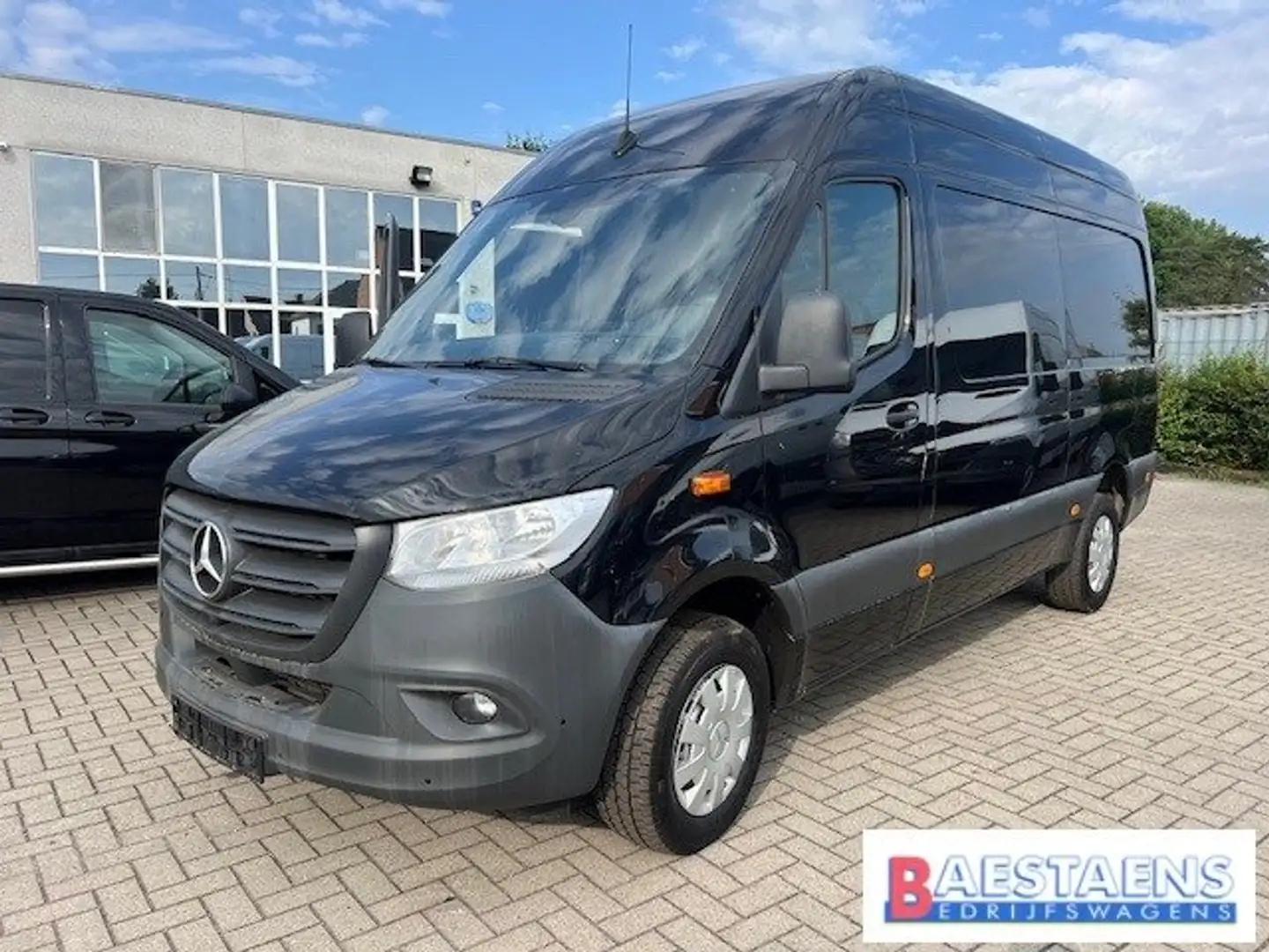 Mercedes-Benz Sprinter 317 L2H2 € 32950 EX BTW Schwarz - 1
