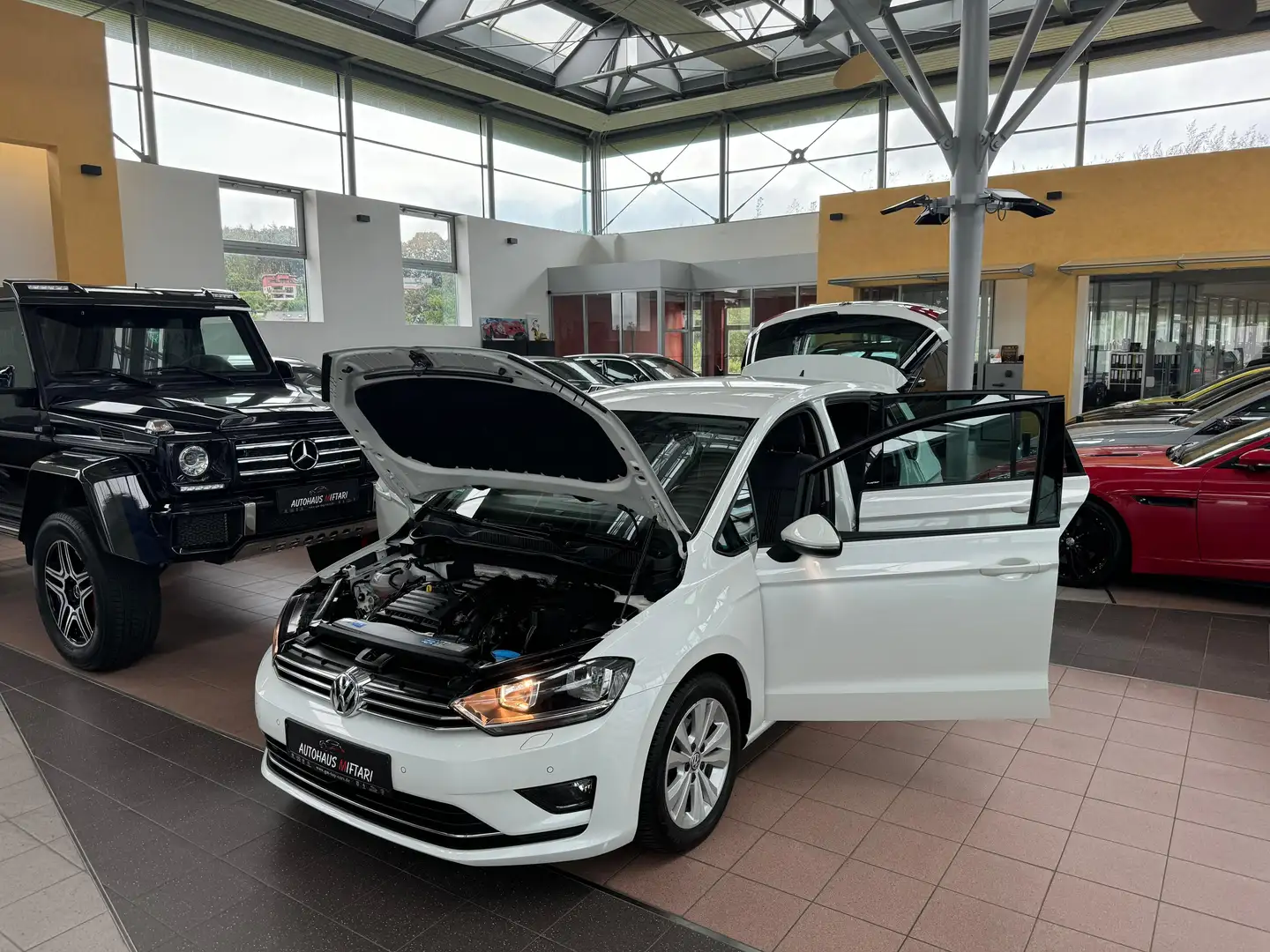 Volkswagen Golf Sportsvan VII 1.2 TSI Allstar DSG BMT SHZ PDC 16" Klimautoma Bianco - 2