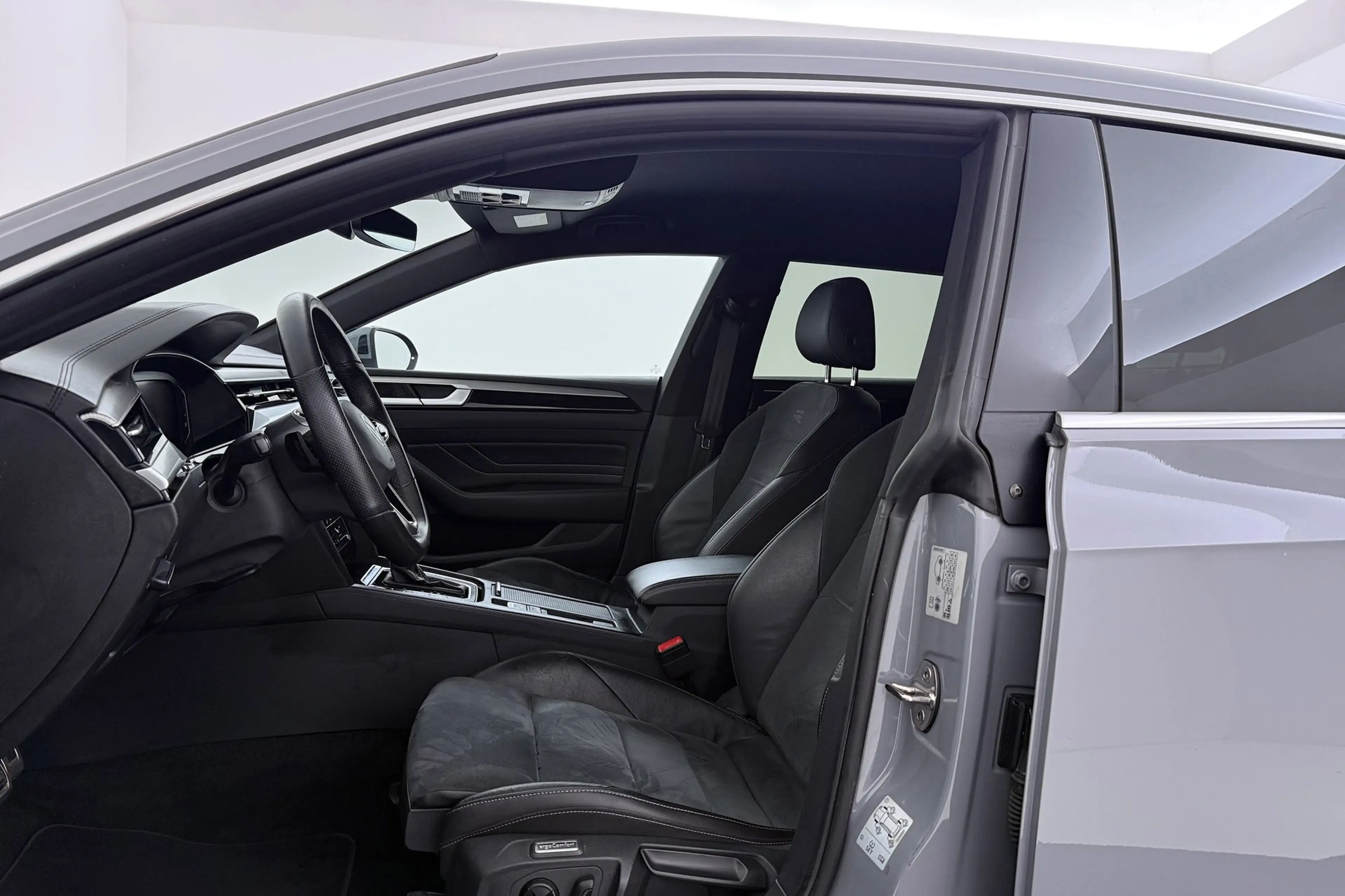 Volkswagen Arteon Shooting Brake 1.4 TSI eHybrid Elegance Business+ — photo 3