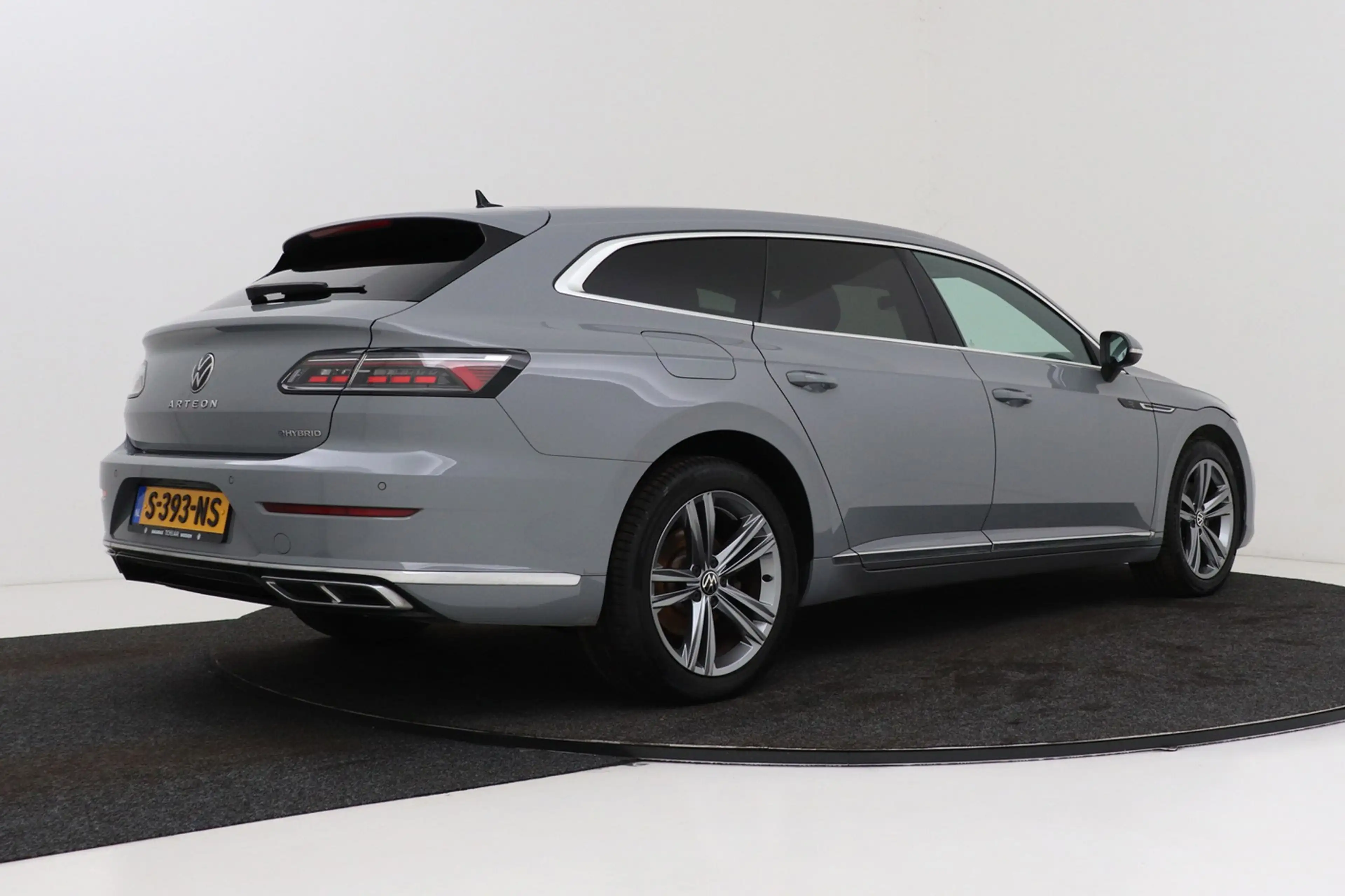 Volkswagen Arteon Shooting Brake 1.4 TSI eHybrid Elegance Business+ — photo 2
