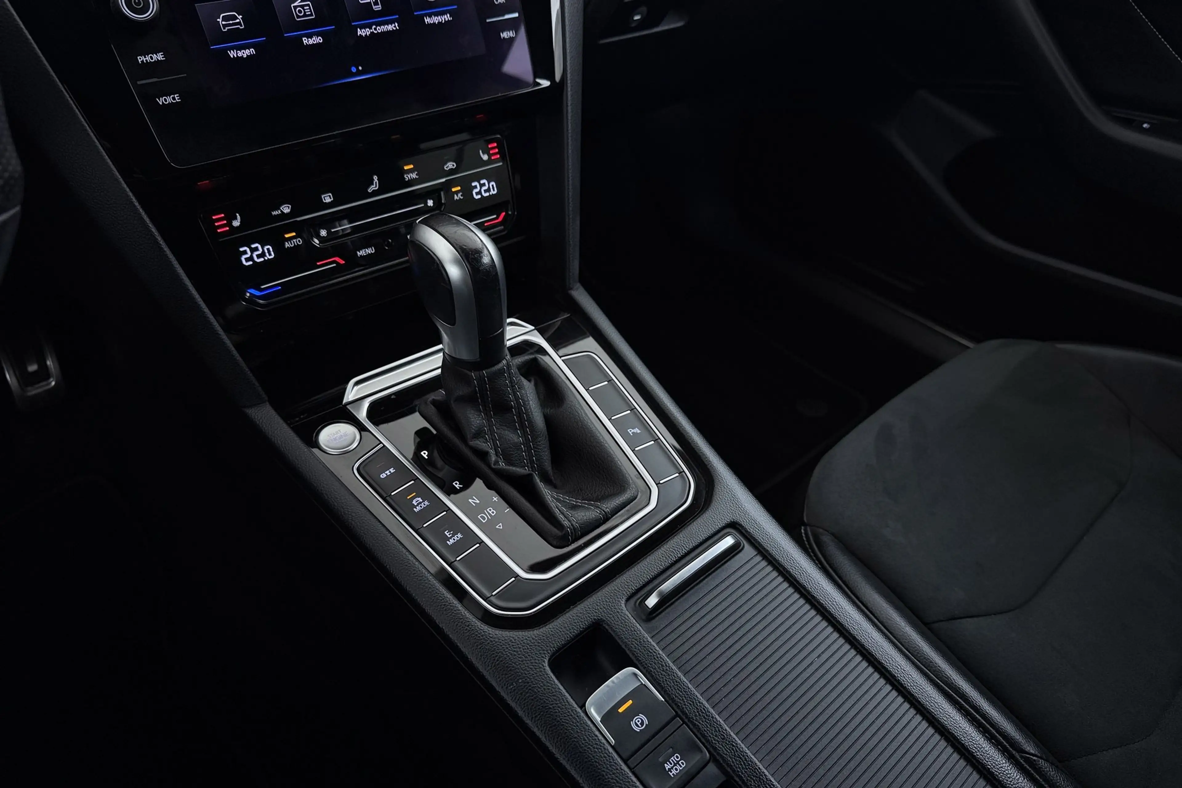 Volkswagen Arteon Shooting Brake 1.4 TSI eHybrid Elegance Business+ — photo 33