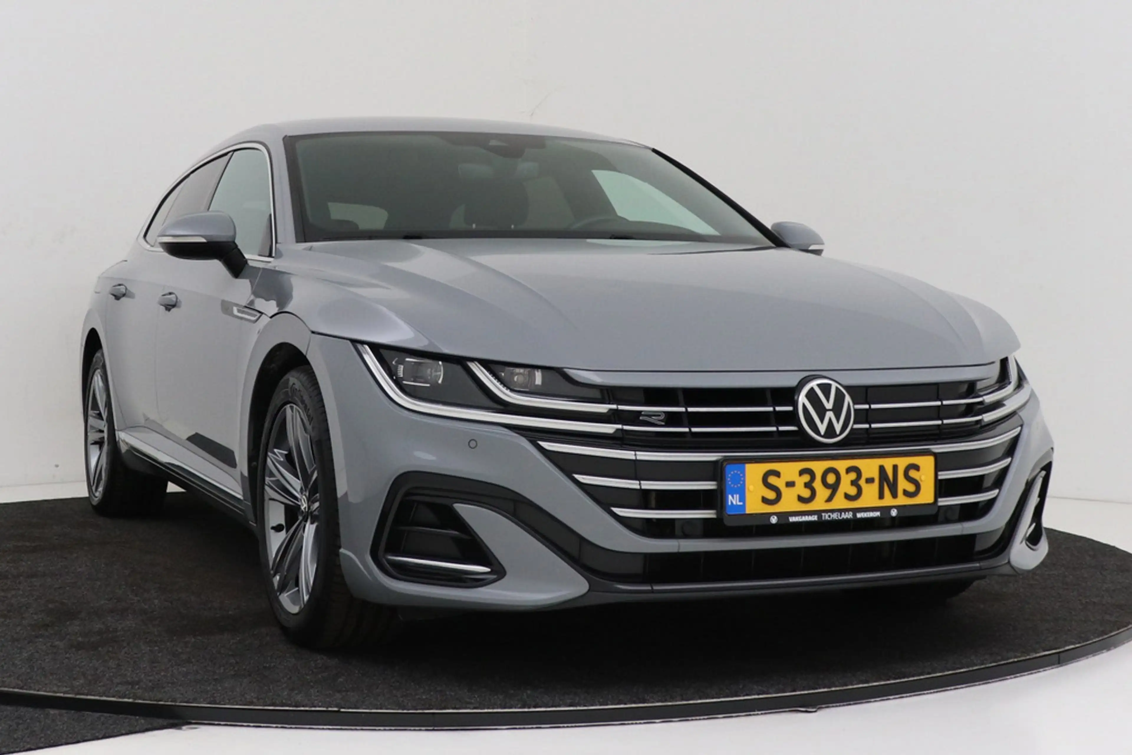 Volkswagen Arteon Shooting Brake 1.4 TSI eHybrid Elegance Business+ — photo 12